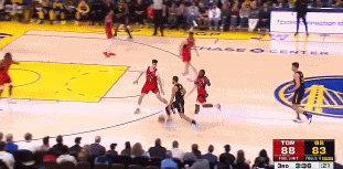 现阶段是否考虑让库里休息1晚?科尔:那由队医定 也会和库里商量