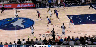 如入无人之境！爱德华兹一步抹过小哈达威 直升机般?起飞暴扣