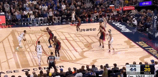 令人沮丧?威少今日下饭操作合集:大量低级失误!