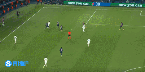 美如画！K77一条龙前巴黎传递毫不拖沓：一脚出+脚后跟+背身转移